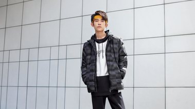 易烊千璽攜手adidas neo，號(hào)召街頭潮流最強(qiáng)音