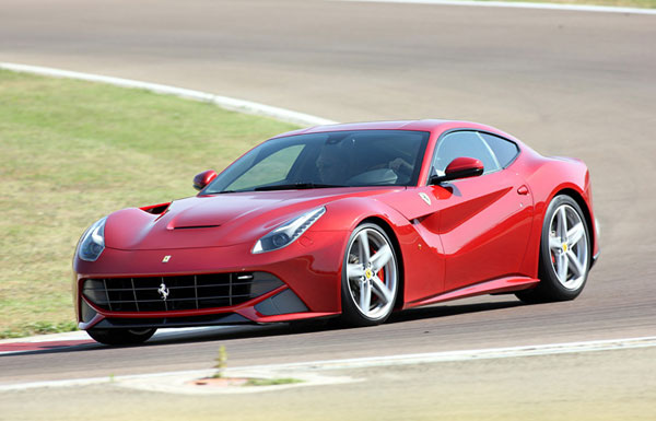 法拉利運動跑車F12berlinetta
