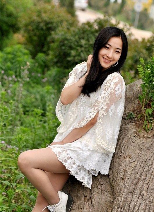 李莉娜個人資料：非誠勿擾alina照片牽手男朋友_李莉娜身高三圍