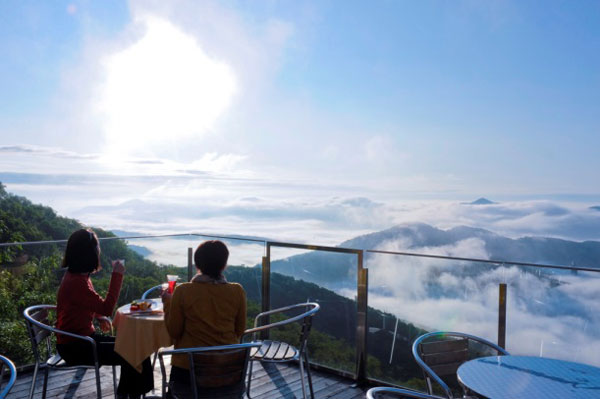 北海道星野TOMAMU度假村為您呈現夏季云海美景