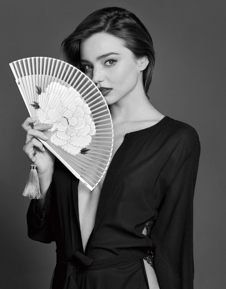 Miranda Kerr《時(shí)尚健康》2015年7月號