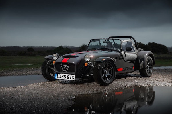 Caterham 發(fā)布Seven 620S超輕量跑車