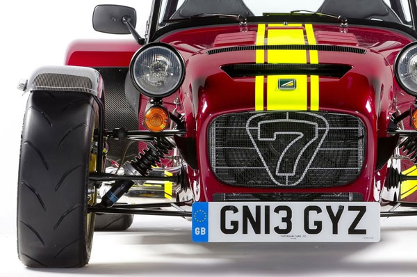 Caterham Seven 620R 追求速度無極限