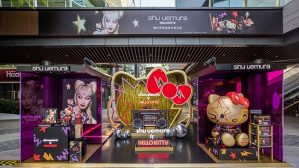 植村秀x HELLO KITTY派對(duì)快閃店璀璨三亞國(guó)際免稅城