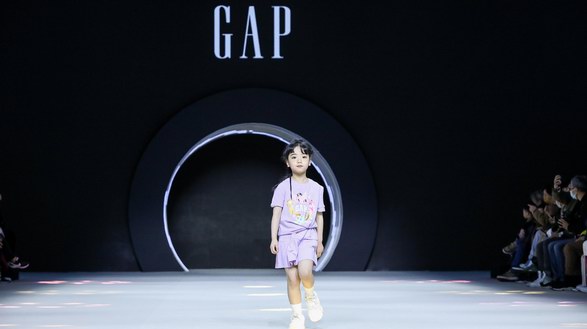 Gap發(fā)布2023年夏季童裝新品 攜萌娃驚艷亮相KIDS WEAR上海時(shí)裝周