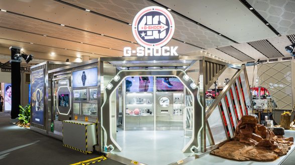 見證40年堅韌無界，G-SHOCK攜旗下新品亮相消博會