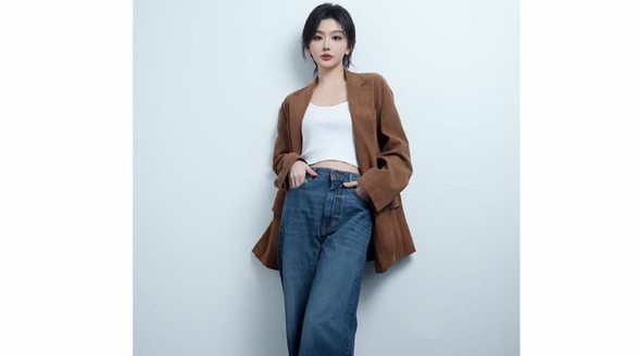 Weekend Max Mara 2024 秋冬系列：穿越冬夜光影，綻放都市優(yōu)雅