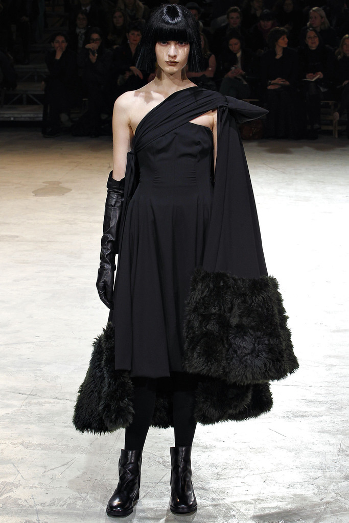 Yohji Yamamoto 2013秋冬流行發(fā)布