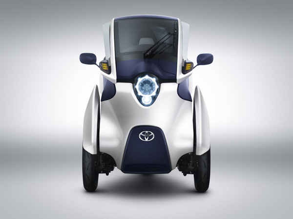 Toyota（豐田）推出「i-Road」三輪電動概念車